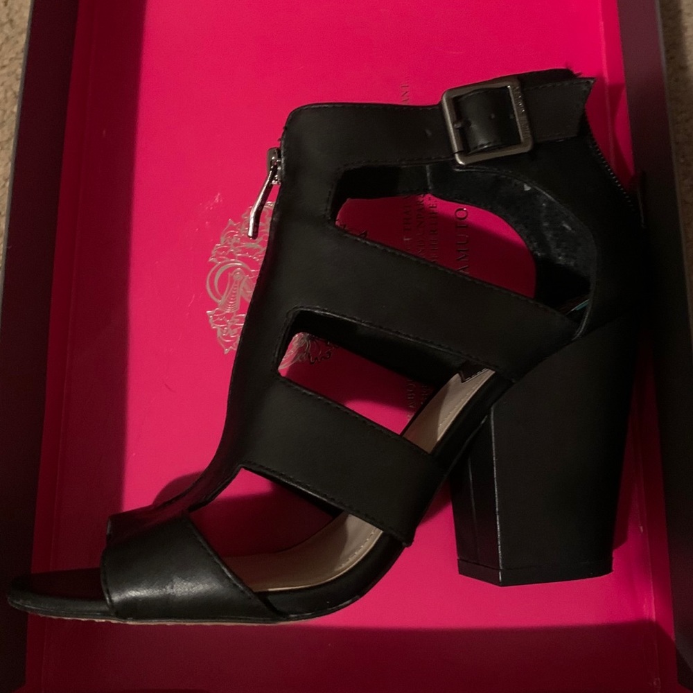 Vince Camuto “Marleau”